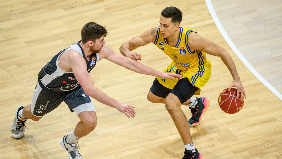 Nach schlechtem Start: ALBA gewinnt Heimspiel gegen Vechta mit 98:80