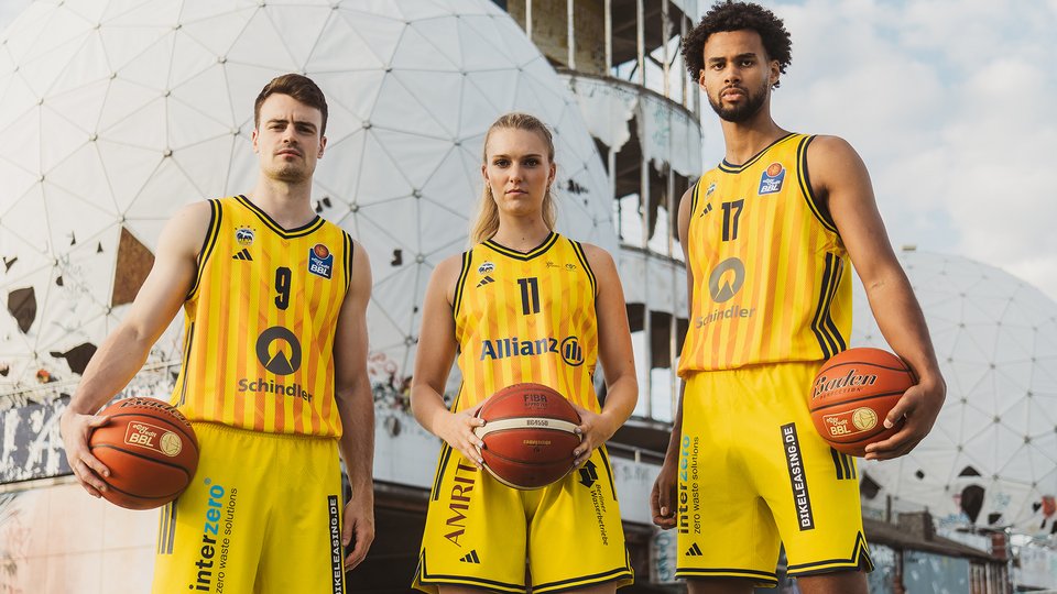 Das sind die neuen ALBA-Heimtrikots 2025/26 in der BBL und DBBL
