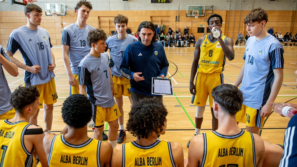 Playoff-Time: Statement-Siege in der NBBL und JBBL / WNBL-Team verliert / LOK BERNAU löst Playoff-Ticket